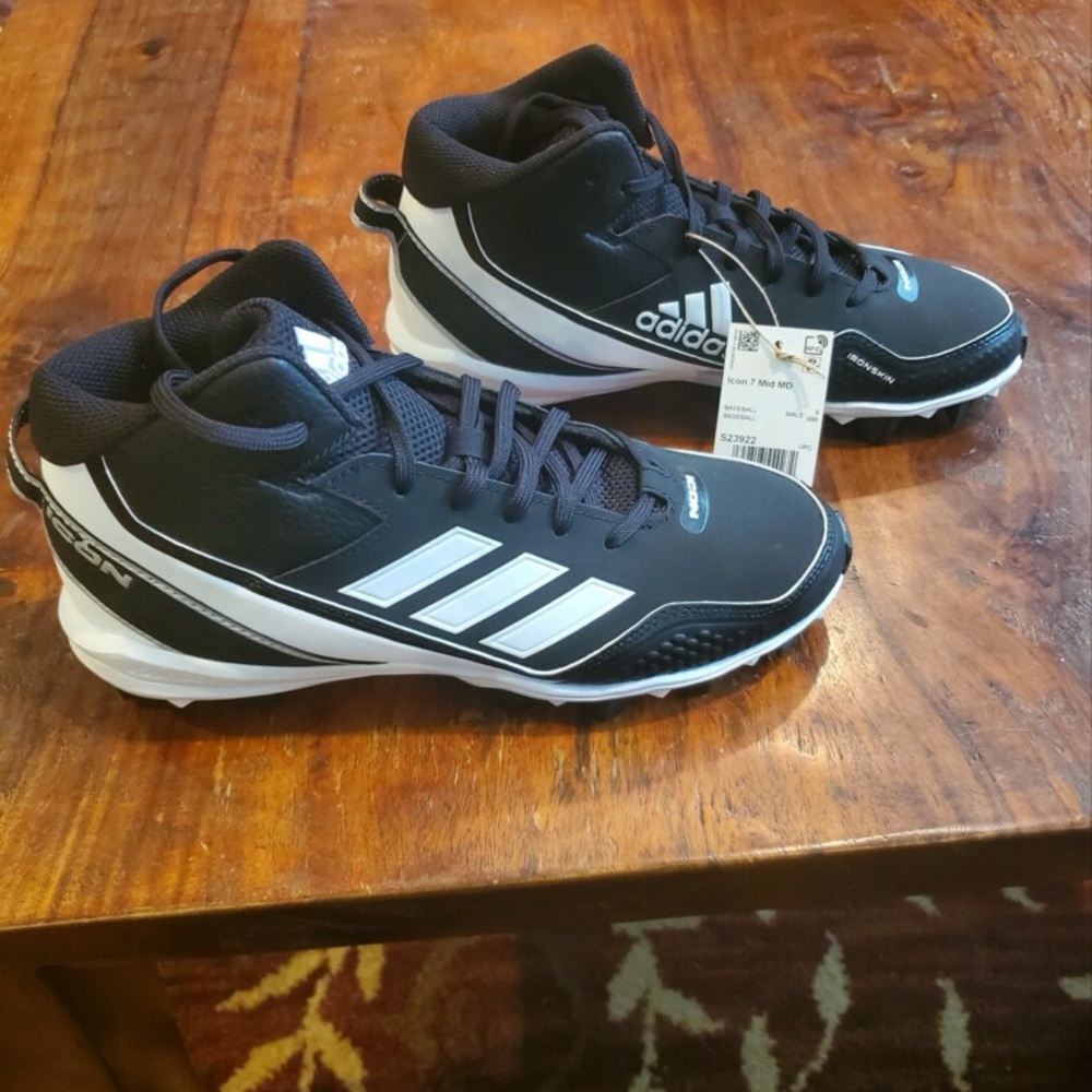 adidas Icon 7 Mid MD Baseball Cleats